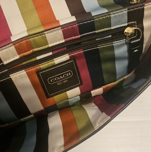 RARE Authentic Coach Black Leather Flap Shoulder Bag–Gold Hardware - Picture 9 of 12